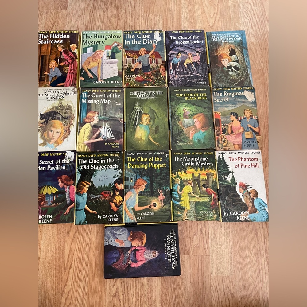 Nancy Drew Vintage Book Bundle - 16 Books